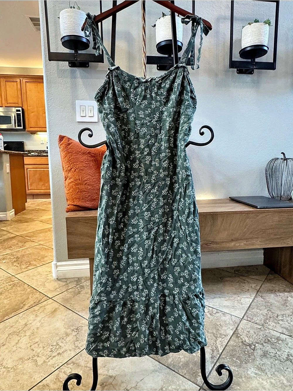 mimi chica Floral Maxi Dress in Green Size XL Like New